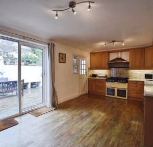 4 Bedroom House for sale in St. Marks Road, Salisbury