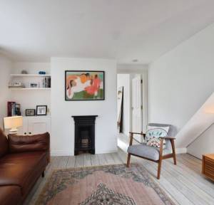 2 Bedroom Flat for sale in Longland, Salisbury