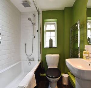 2 Bedroom Flat for sale in Longland, Salisbury