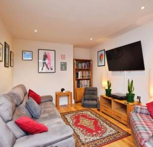 3 Bedroom Bungalow for sale in Melvin Close, Salisbury