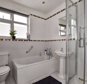 5 Bedroom House for sale in Castle Road, Salisbury