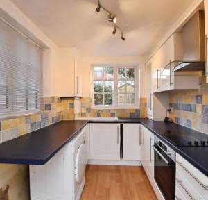 3 Bedroom House for sale in Pennyfarthing Street, Salisbury