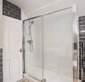 3 Bedroom House for sale in Pennyfarthing Street, Salisbury