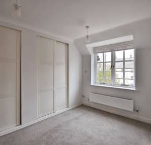 2 Bedroom Flat for sale in Nightingale House, Salisbury