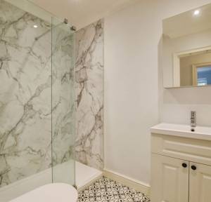 2 Bedroom Flat for sale in Nightingale House, Salisbury