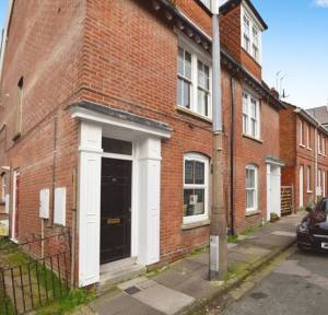 2 Bedroom Flat for sale in Barnard Street, Salisbury