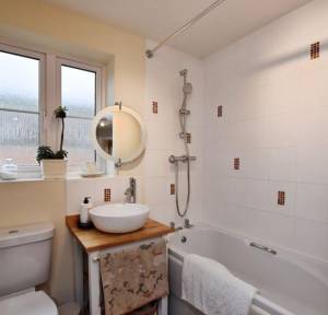 4 Bedroom House for sale in Sherbourne Drive, Salisbury