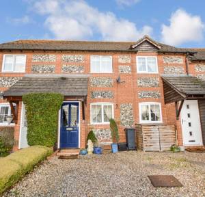 2 Bedroom House to rent in Kings Gate, Salisbury