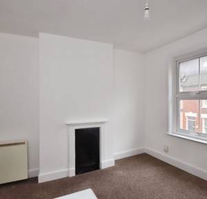 3 Bedroom House for sale in Greencroft Street, Salisbury