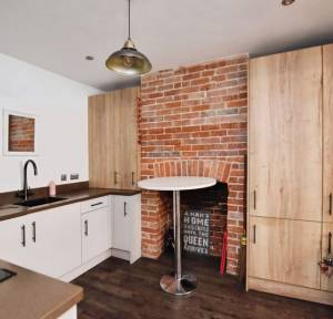 1 Bedroom Flat for sale in Wilton Road, Salisbury