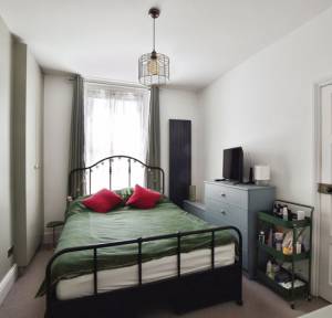 1 Bedroom Flat for sale in Wilton Road, Salisbury