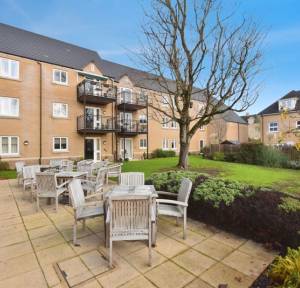 1 Bedroom Flat for sale in Hart Close, Salisbury