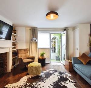 4 Bedroom House for sale in The Greencroft, Salisbury