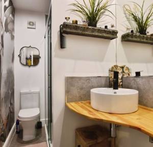 4 Bedroom House for sale in The Greencroft, Salisbury