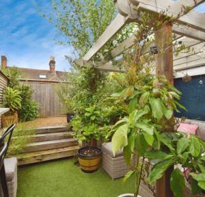 4 Bedroom House for sale in The Greencroft, Salisbury