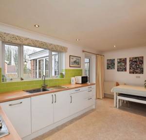 4 Bedroom House for sale in Longhill Drive, Salisbury
