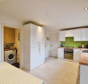 4 Bedroom House for sale in Longhill Drive, Salisbury