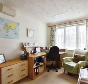 4 Bedroom House for sale in Longhill Drive, Salisbury