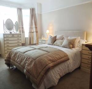 2 Bedroom Bungalow for sale in Canberra Road, Christchurch