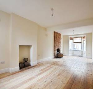 2 Bedroom House for sale in Devizes Road, Salisbury