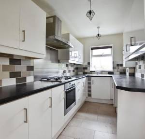 2 Bedroom House for sale in Devizes Road, Salisbury