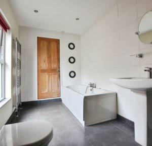 2 Bedroom House for sale in Devizes Road, Salisbury