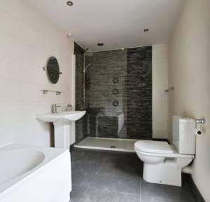 2 Bedroom House for sale in Devizes Road, Salisbury