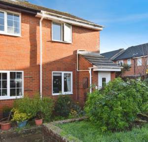 2 Bedroom House for sale in Lees Court, Salisbury