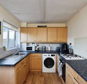 2 Bedroom House for sale in Lees Court, Salisbury