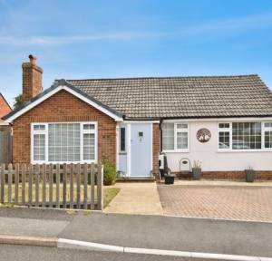 4 Bedroom Bungalow for sale in Malvern Way, Salisbury