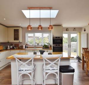 4 Bedroom Bungalow for sale in Malvern Way, Salisbury