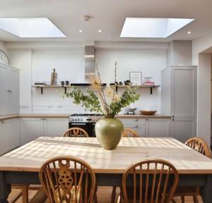 4 Bedroom House for sale in Elm Grove Road, Salisbury