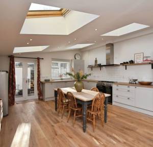 4 Bedroom House for sale in Elm Grove Road, Salisbury