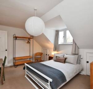 4 Bedroom House for sale in Elm Grove Road, Salisbury