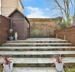 4 Bedroom House for sale in Elm Grove Road, Salisbury