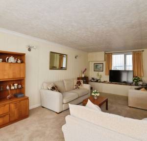 3 Bedroom Bungalow for sale in Wessex Road, Salisbury