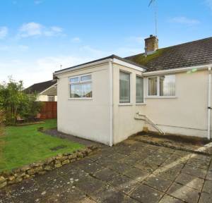 3 Bedroom Bungalow for sale in Wessex Road, Salisbury