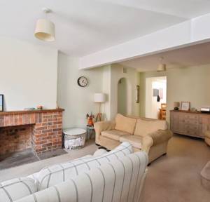 2 Bedroom House for sale in Meadow Road South, Salisbury