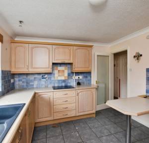 3 Bedroom Bungalow for sale in The Copse, Salisbury