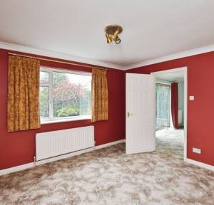 3 Bedroom Bungalow for sale in The Copse, Salisbury