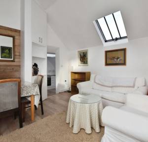 2 Bedroom House for sale in Mill Road, Salisbury