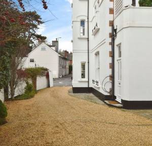 2 Bedroom House for sale in Mill Road, Salisbury