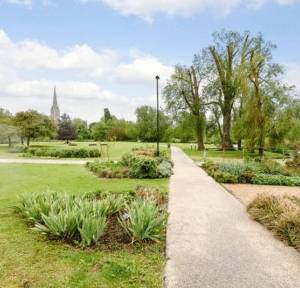 2 Bedroom House for sale in Mill Road, Salisbury