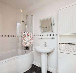 3 Bedroom House for sale in Wilton Road, Salisbury