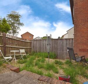 2 Bedroom Flat for sale in Ramleaze Drive, Salisbury