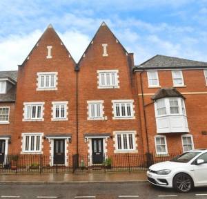 4 Bedroom House to rent in Gigant Street, Salisbury