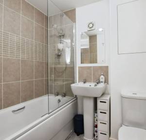 2 Bedroom House for sale in Paisey Grove, Salisbury