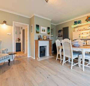 3 Bedroom Bungalow for sale in Livery Road, Salisbury