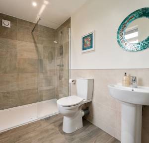 3 Bedroom Bungalow for sale in Livery Road, Salisbury