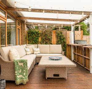 3 Bedroom Bungalow for sale in Livery Road, Salisbury